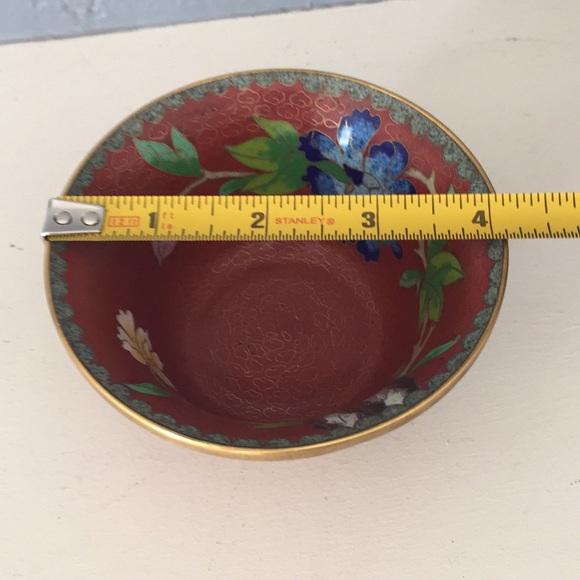 Small Cloisonné Bowl With Flower Patterns - Picture 7 of 8